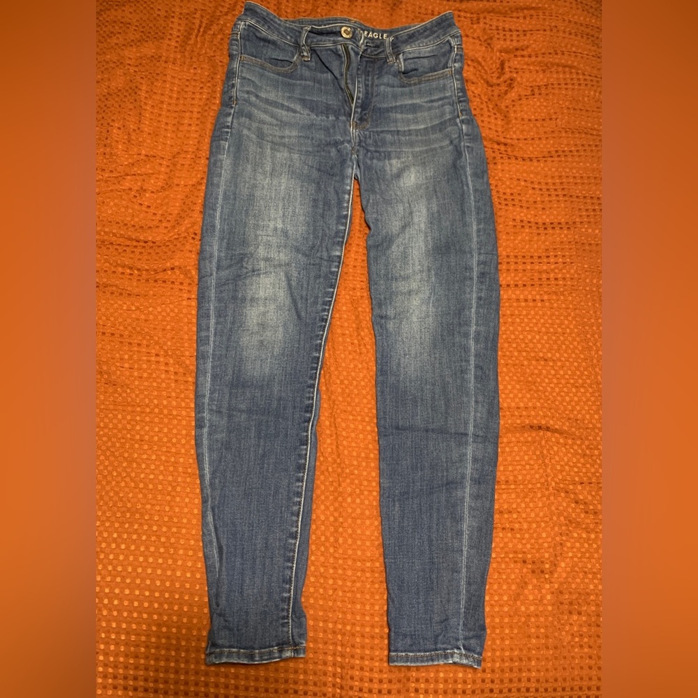 American eagle size 6 long skinny Jeans